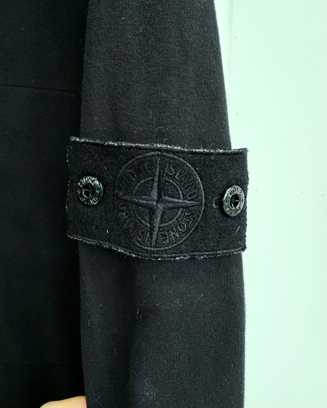 스톤아일랜드 블랙 고스트피스 롱슬리브 맨투맨 상품이미지5