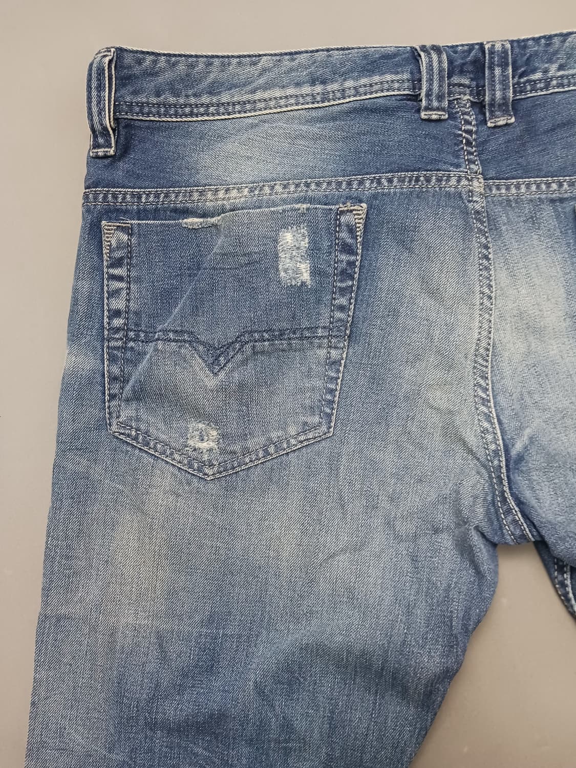 [34] 디젤 사파도 0857M 레귤러 슬림 스트레이트진 청바지 상품이미지8