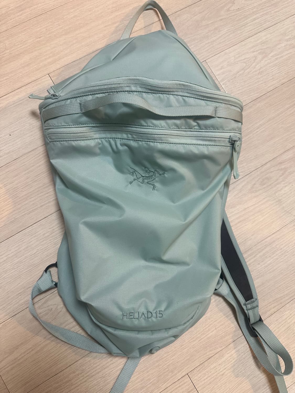 아크테릭스 헬리아드 15L 스톤그린 상품이미지1