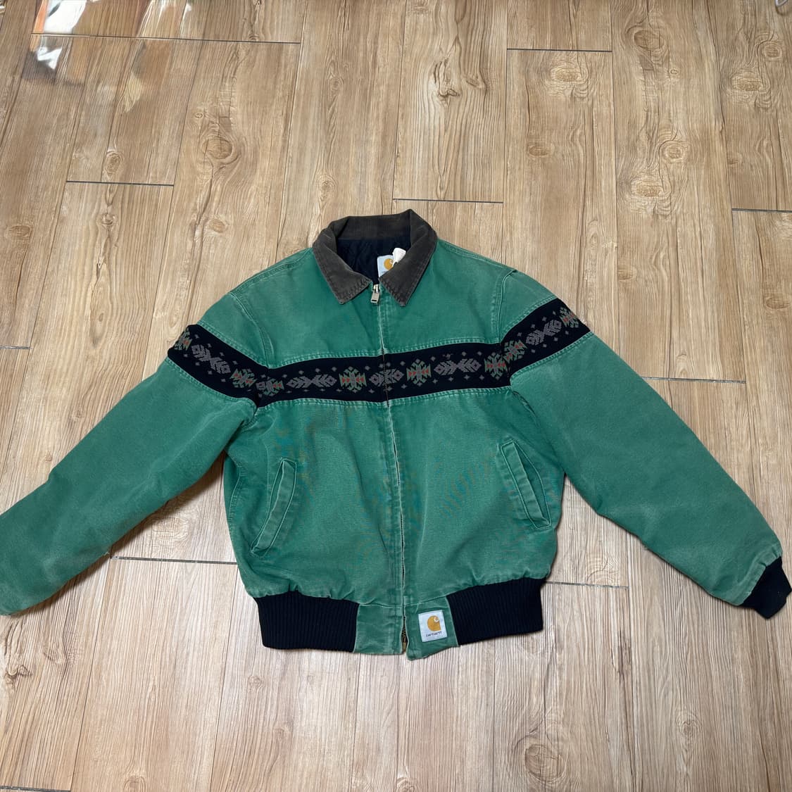 칼하트 아즈텍 L 상품이미지1