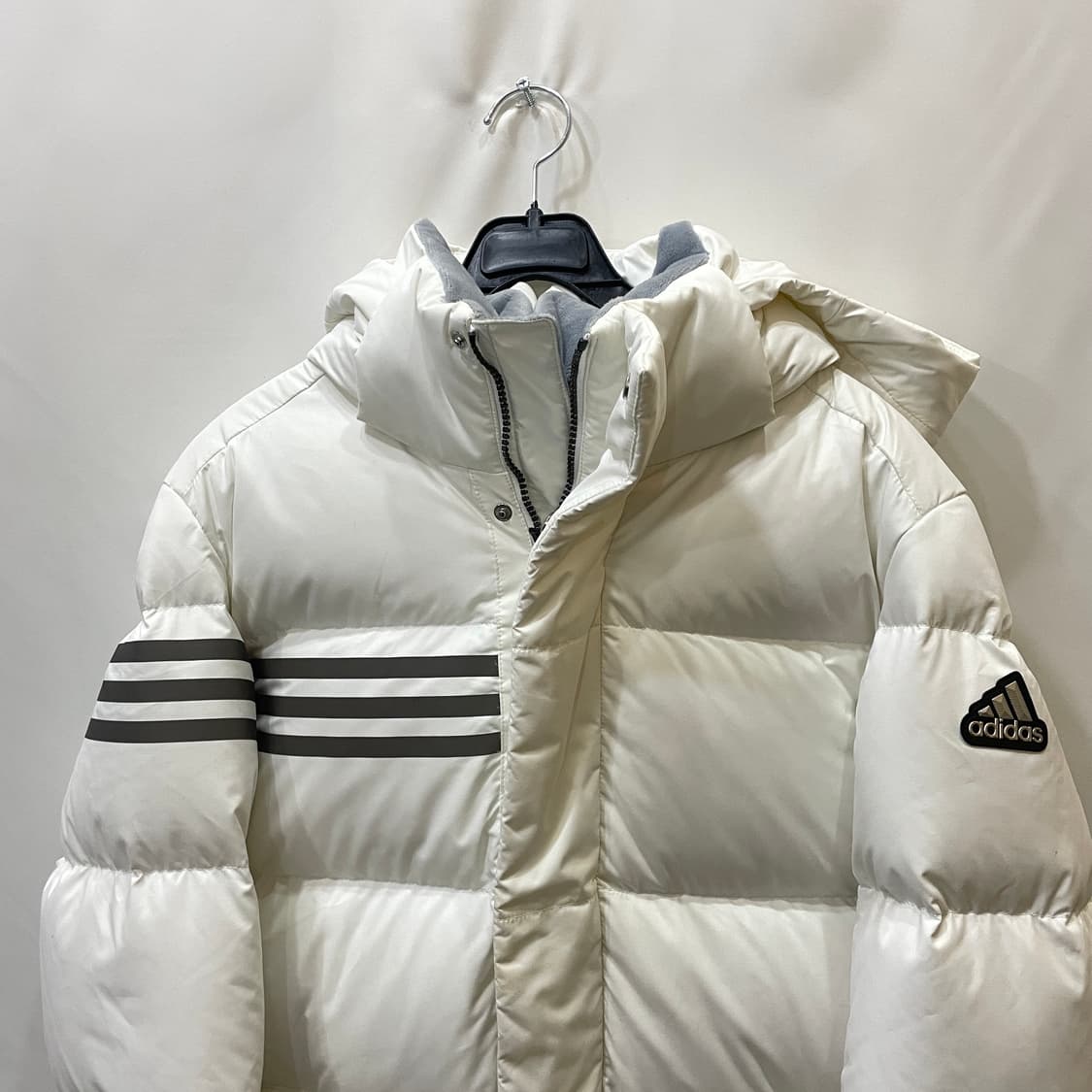 아디다스 화이트 롱패딩 상품이미지3