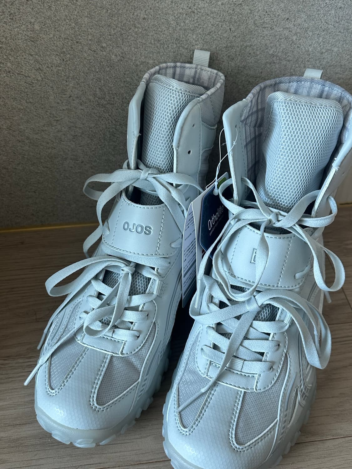 오호스 휠라 에샤페 미드 230 상품이미지1