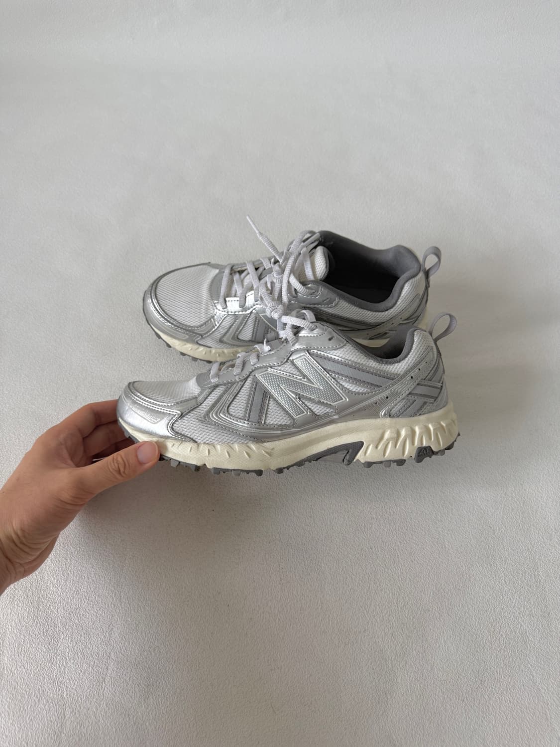 [250]뉴발란스(new balance) 올 터레인 실버 상품이미지1