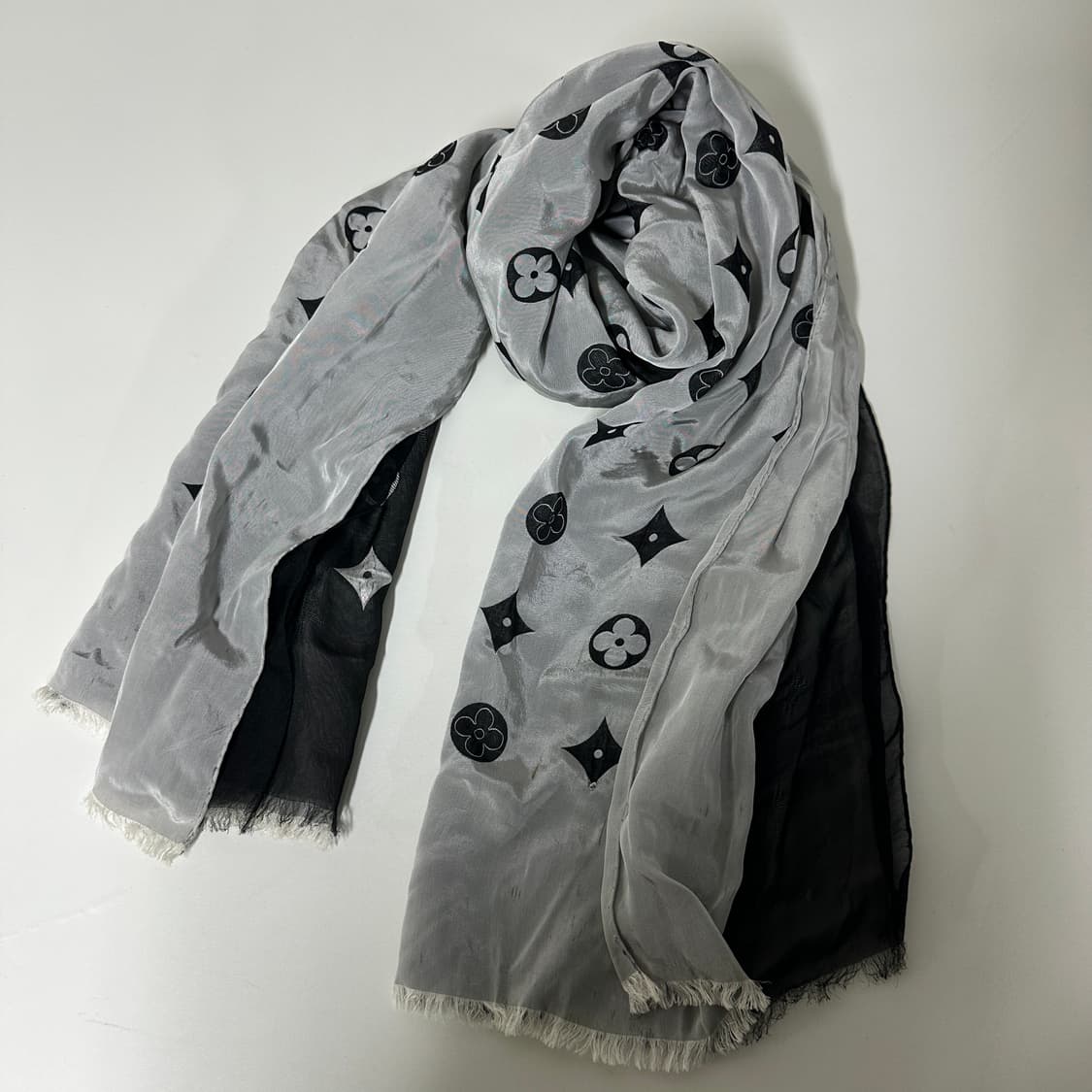 루이비통 모노그램 실크/아세테이트 스카프 상품이미지1