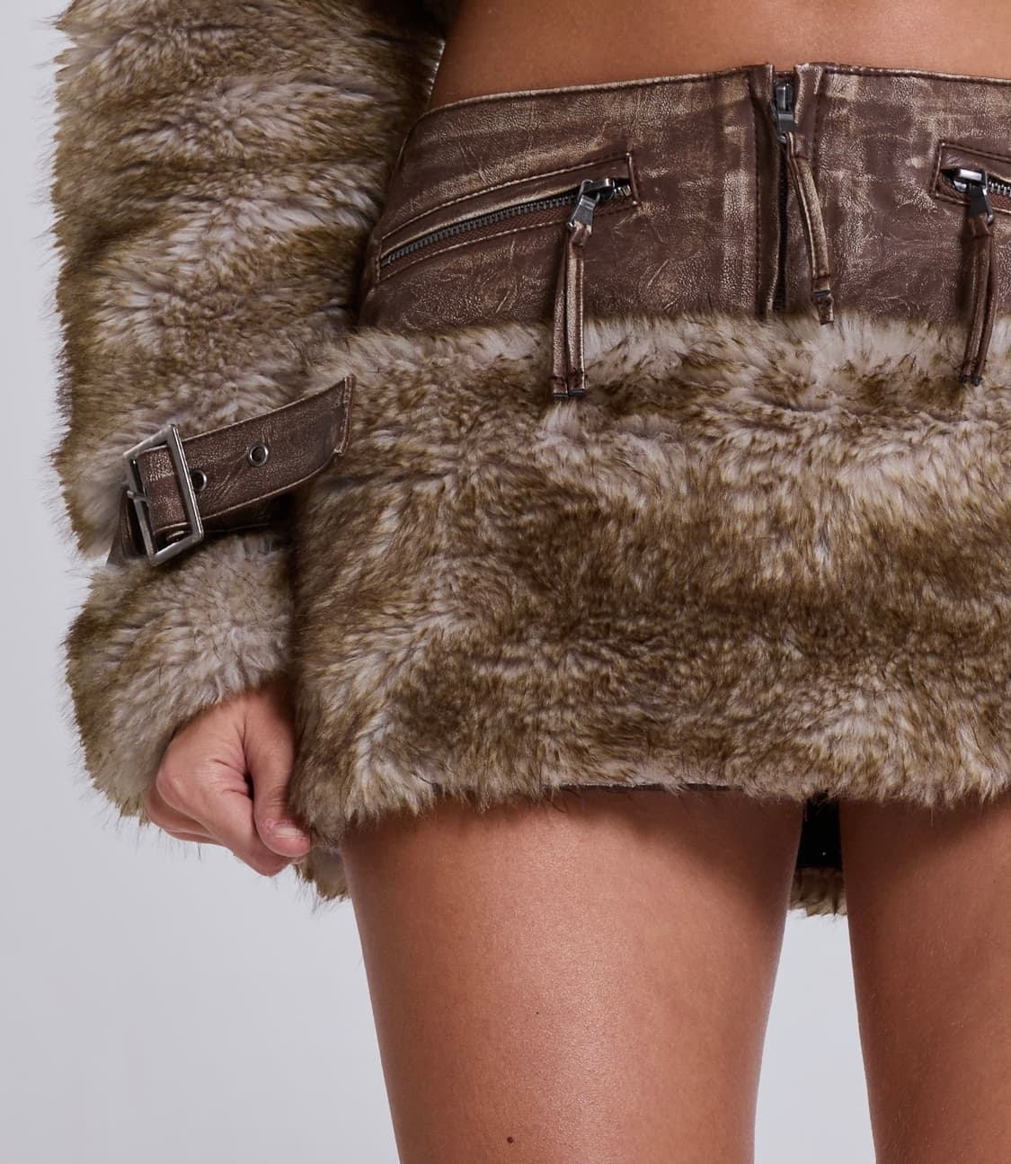 제이디드런던 Raven Faux Fur&Leather Skirt 상품이미지5