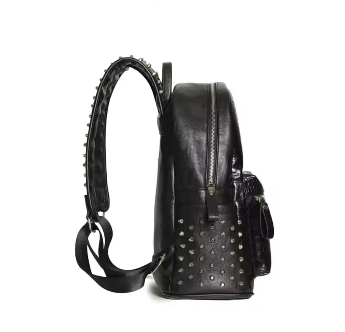 스터드 백팩  상품이미지2