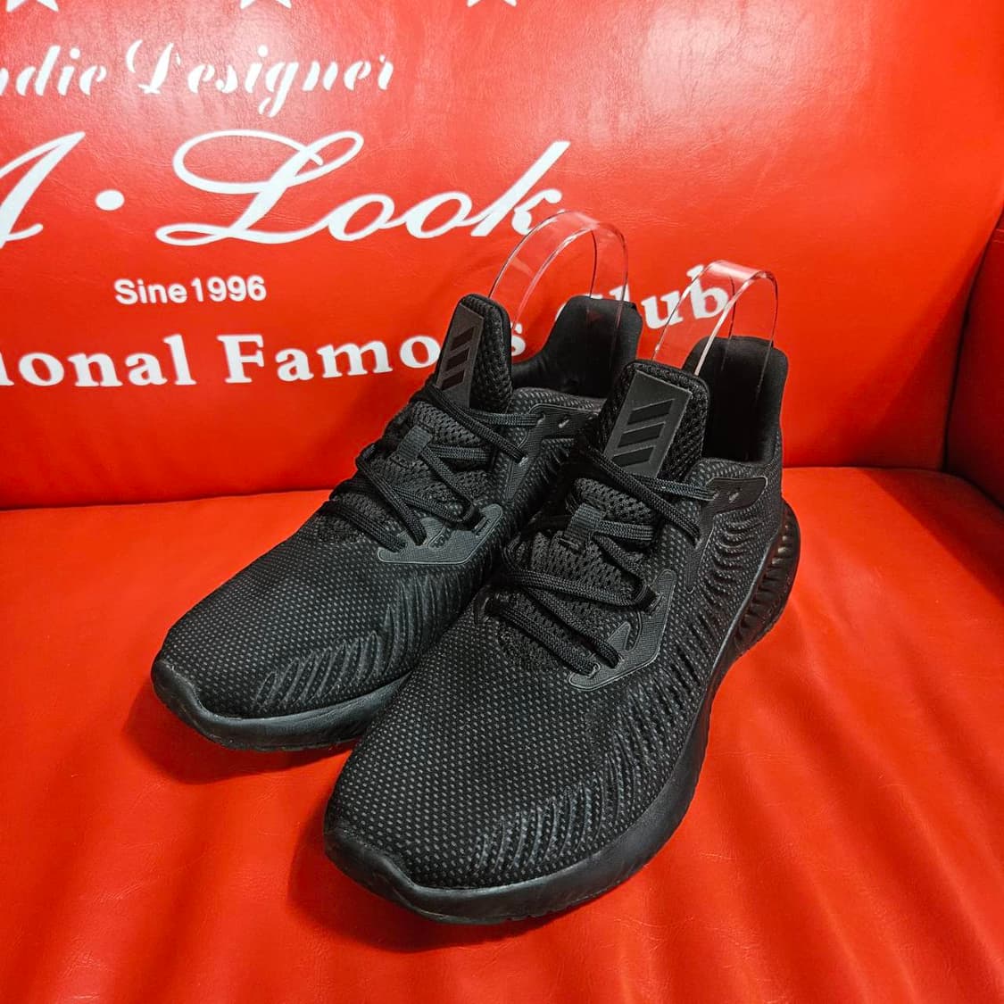 아디다스(Adidas) 알파바운스3
스니커즈
255size 상품이미지1