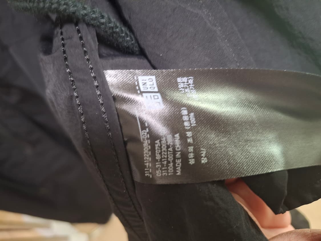 유니클로 U 블랙 피쉬테일 파카 L 상품이미지4