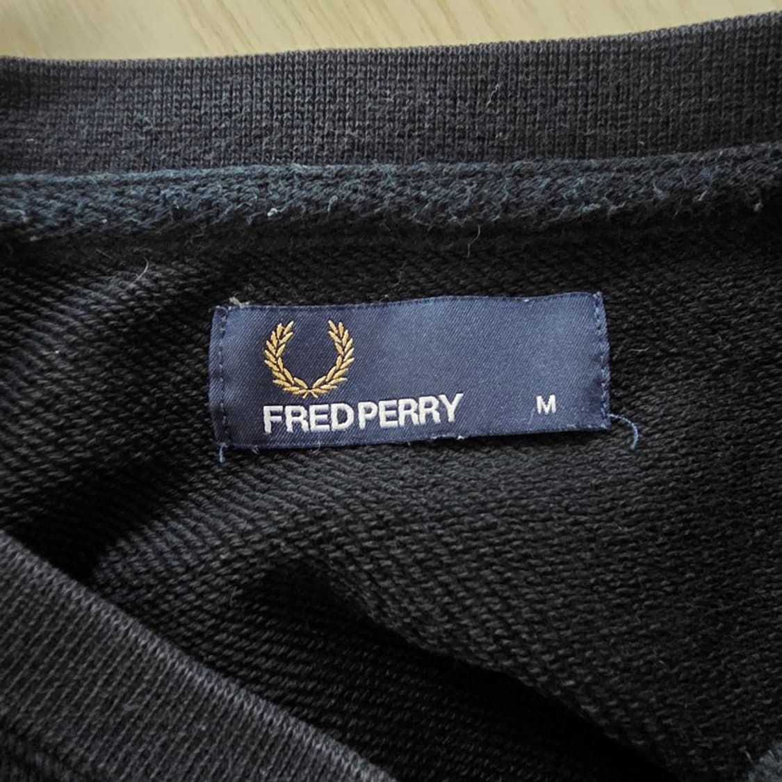 프레드페리 클래식 로고 시보리 포인트 맨투맨 M 상품이미지5