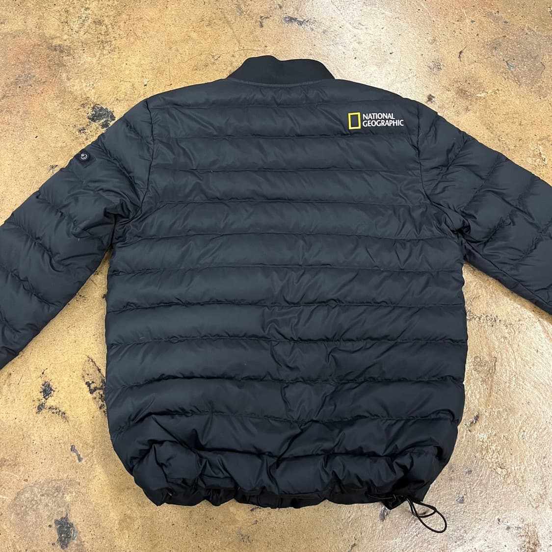 [정품/M] 내셔널지오그래픽 경량 패딩 블랙 b10 상품이미지4