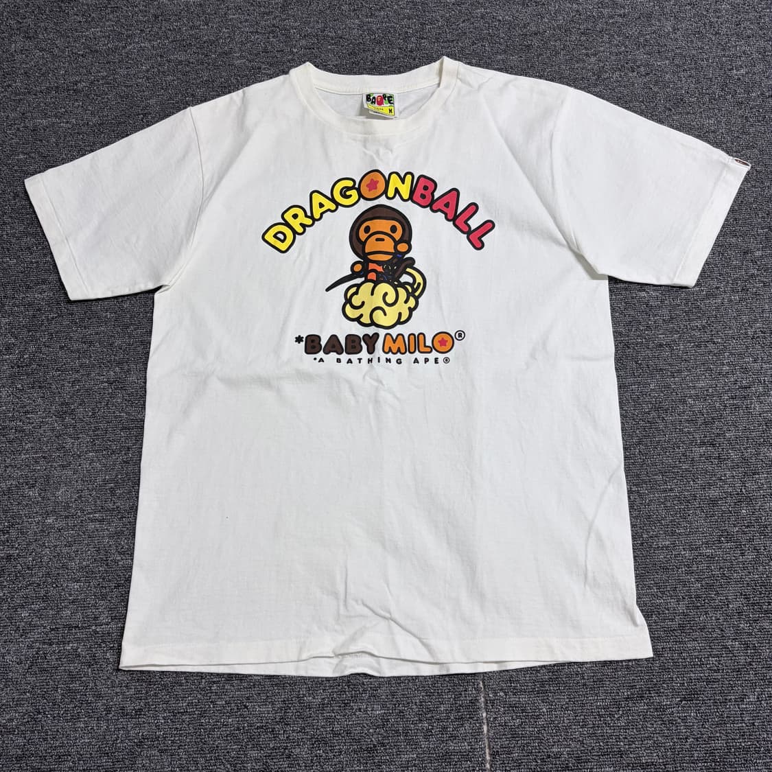 베이프x드래곤볼 베이비 마일로 반팔티 상품이미지1