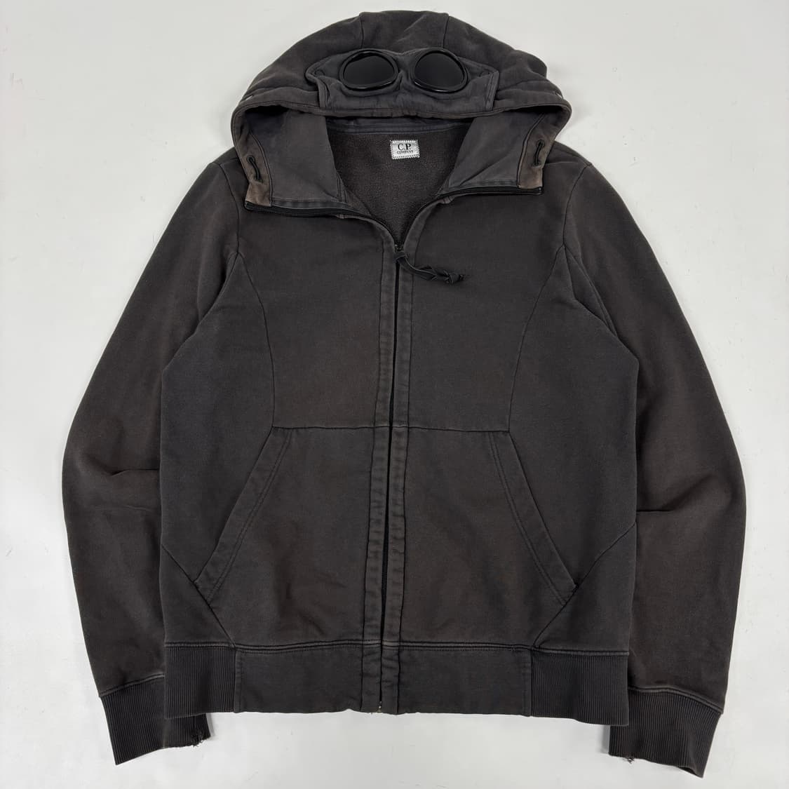 C.P company 씨피 컴퍼니 후드집업 상품이미지3
