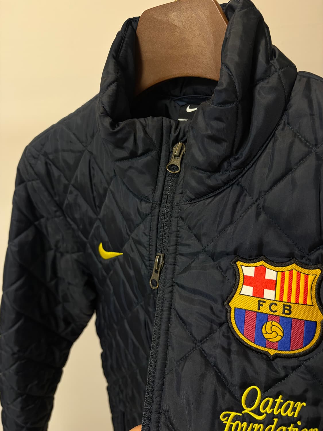 (S) 나이키 빈티지 FC바르셀로나 네이비퀄팅패딩 상품이미지2