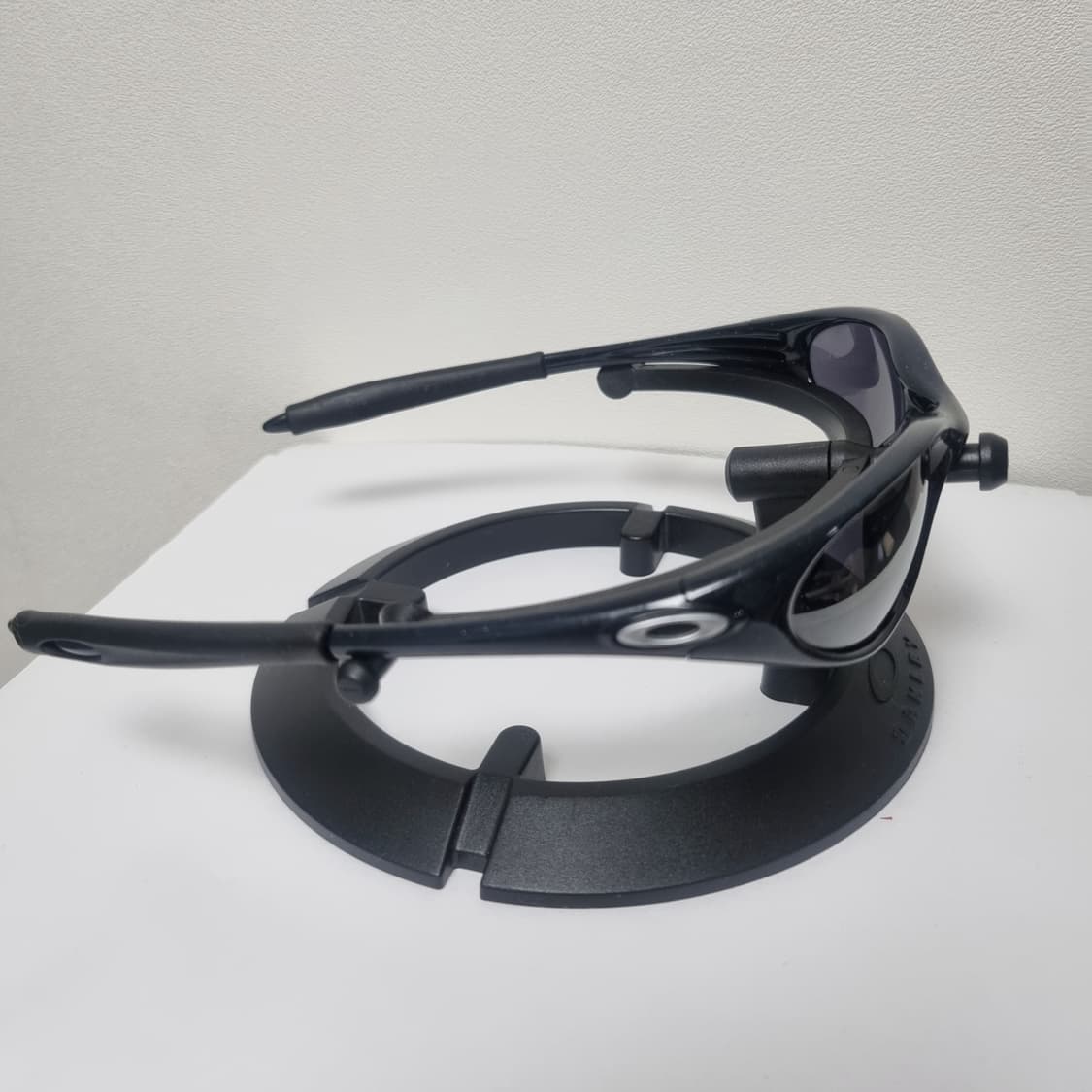 오클리 미뉴트 1.0 펄 다크그레이 상품이미지3