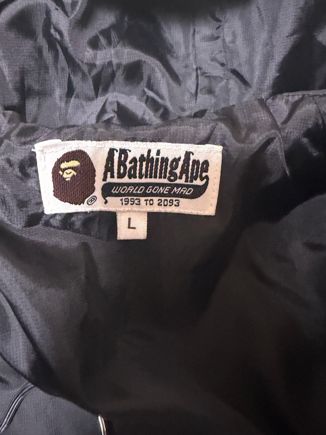 베이프 바람막이 L 상품이미지3