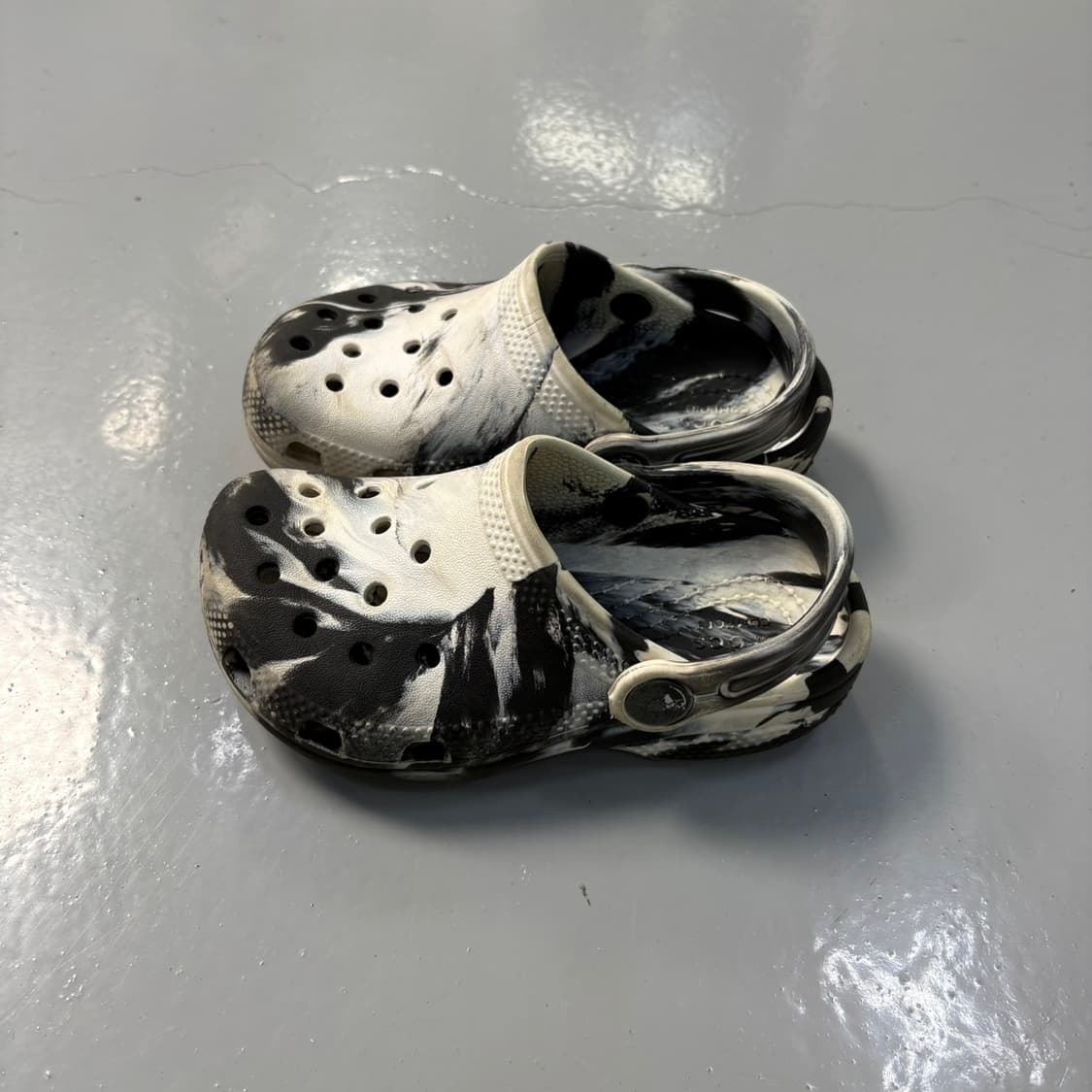 9 크록스 키즈 클래식 마블 슬리퍼 0406J 상품이미지3