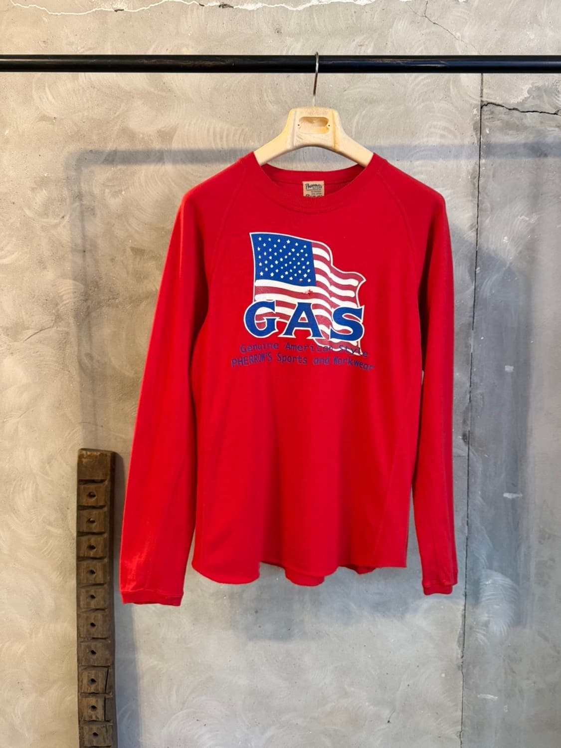 페로우즈 리버스위브 그래픽 맨투맨 100 상품이미지1