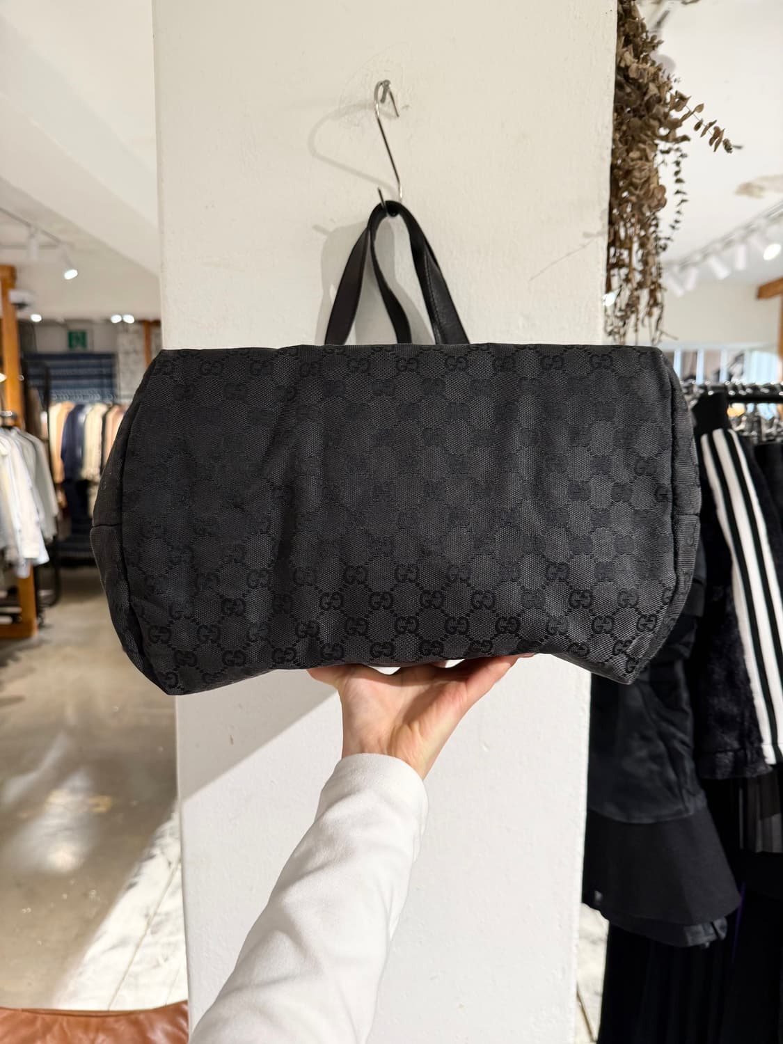 구찌 블랙 GG 캔버스 미디움 토트백 상품이미지6