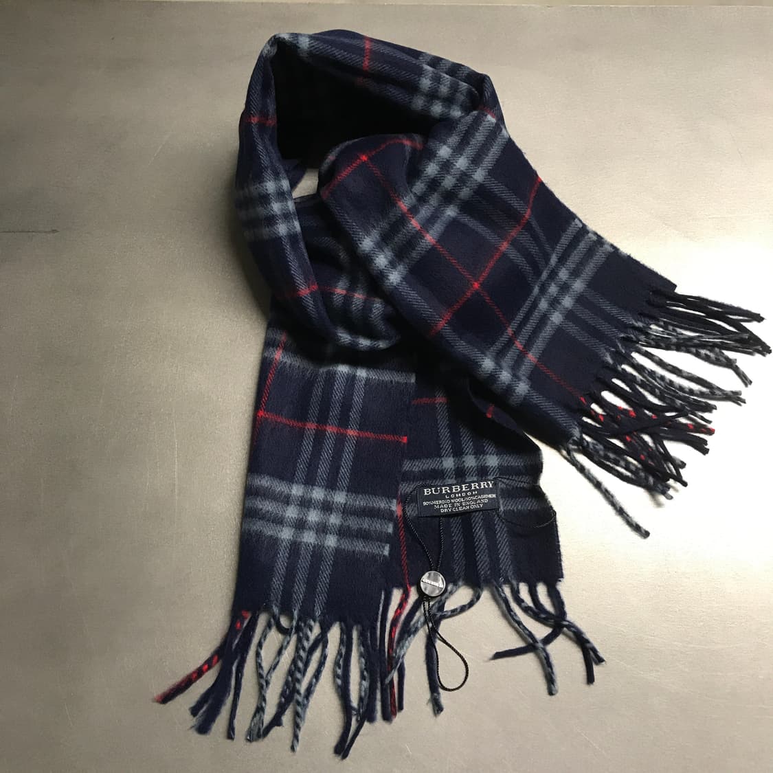 버버리 정품 울/캐시미어 머플러 네이비 상품이미지4