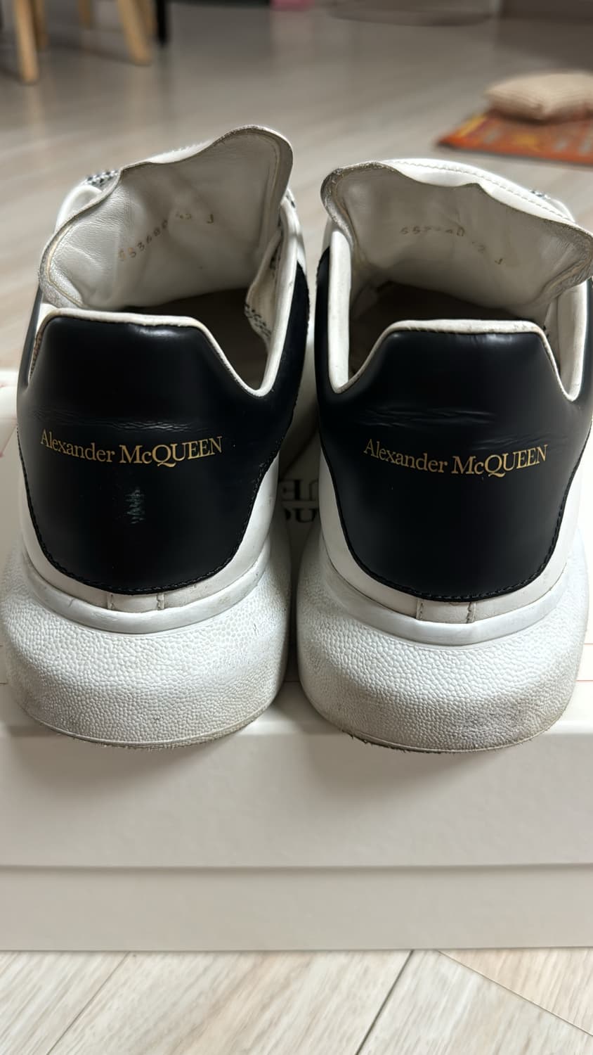 알렉산더 맥퀸 오버솔 스니커즈 상품이미지5