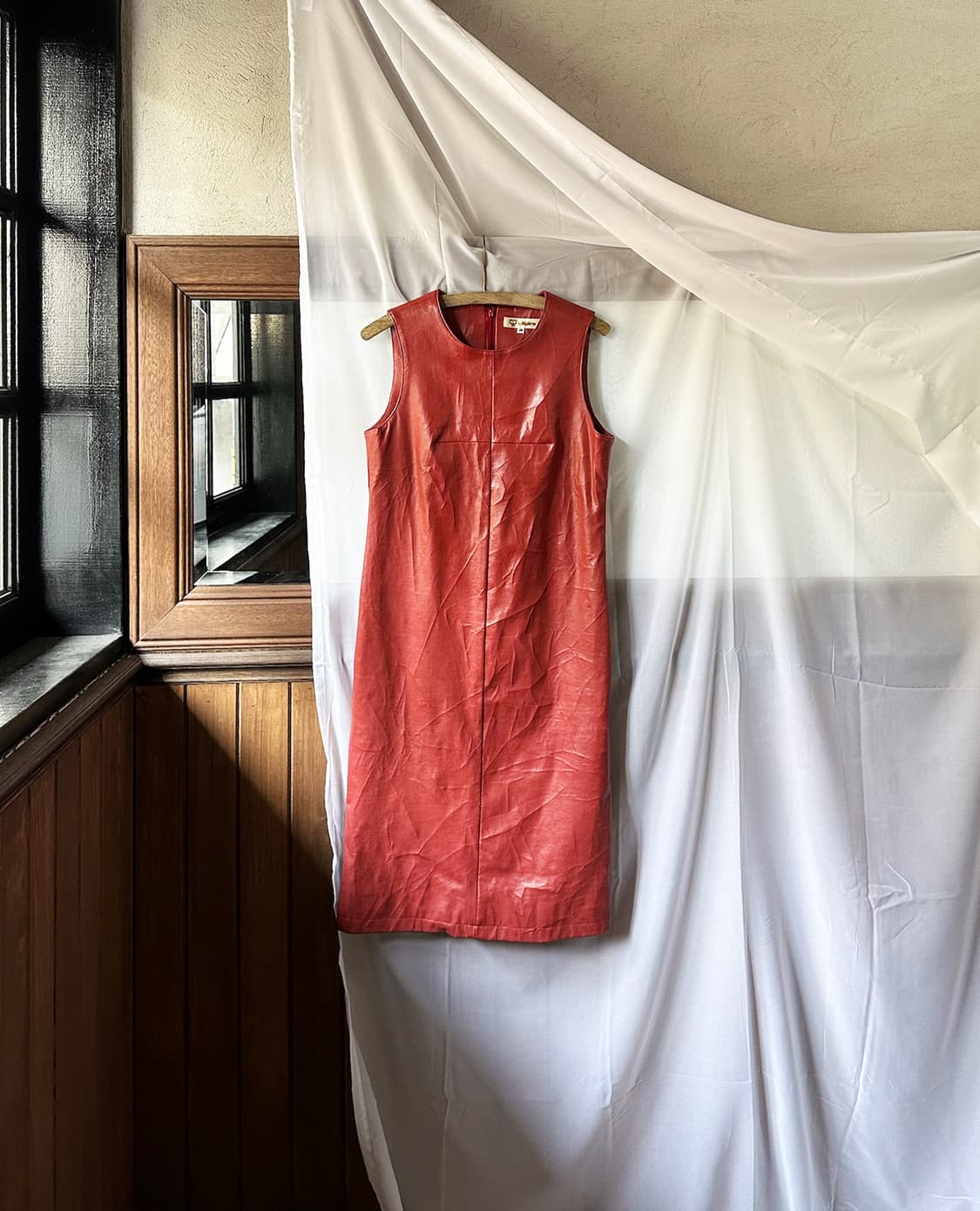 MCM leather sleeveless red dress 상품이미지4