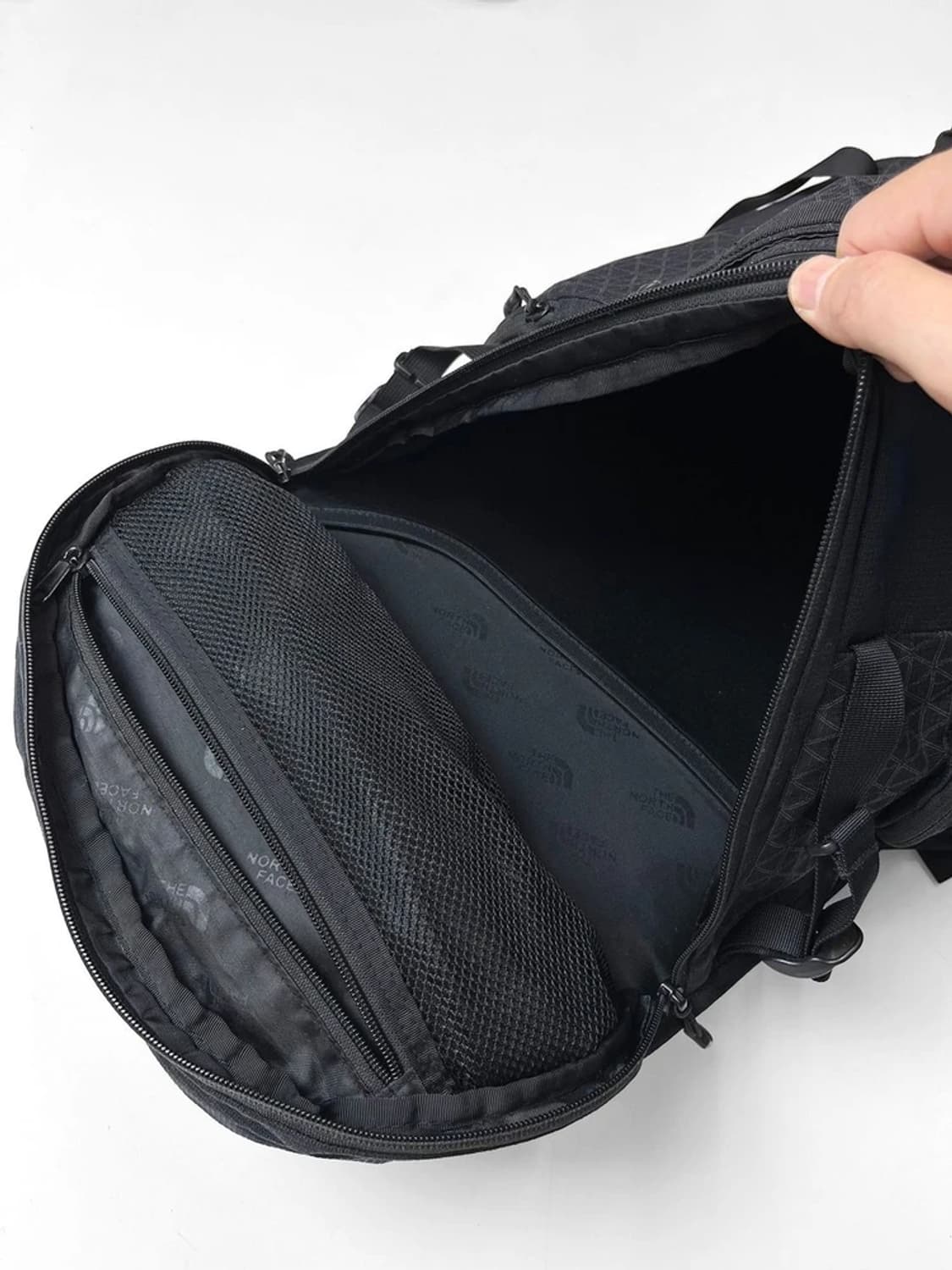 노스페이스 테크 30L 스퀘어 백팩 A1583 상품이미지9