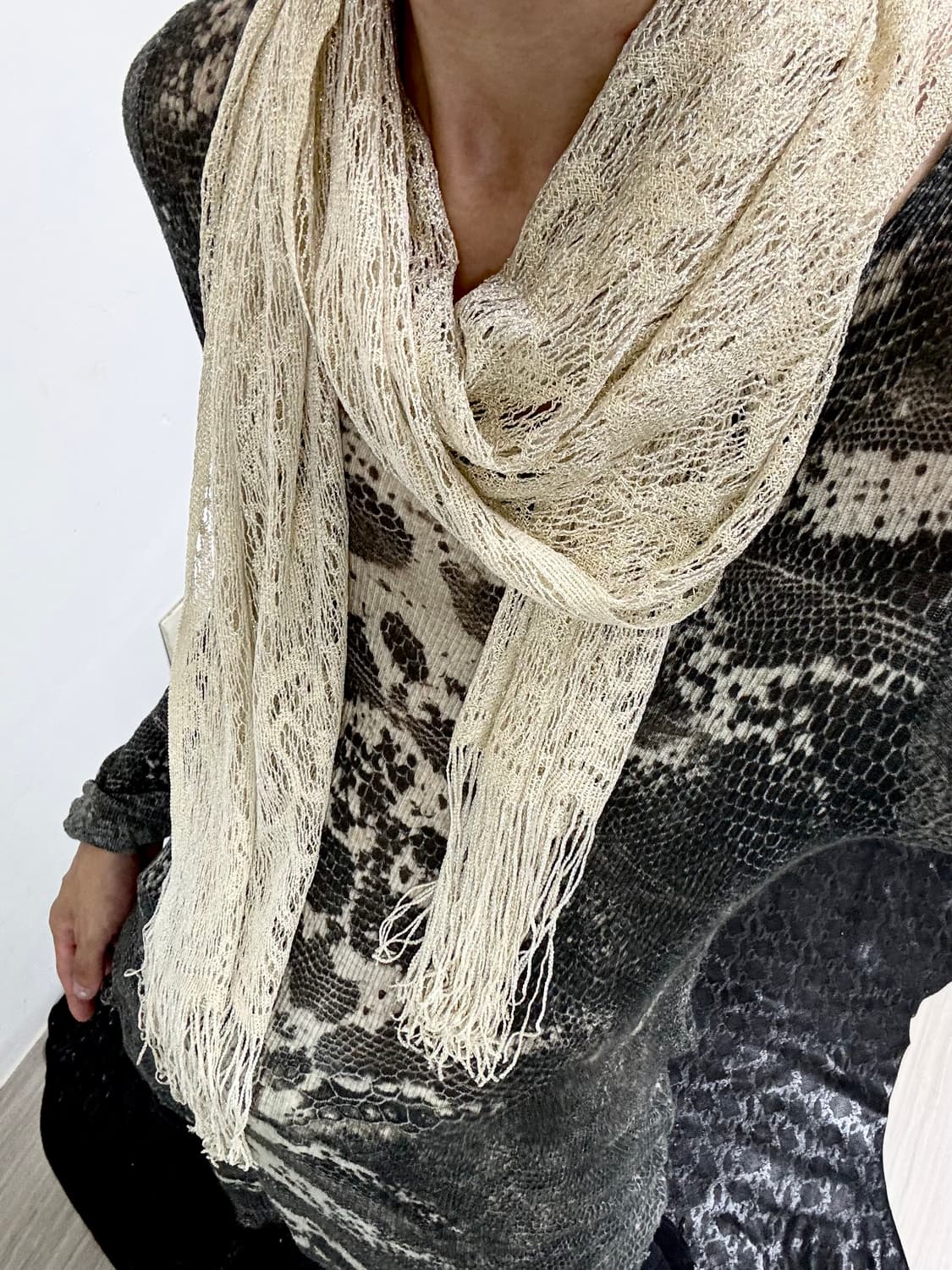 “Vintage” Yellow Long Scarf 상품이미지2