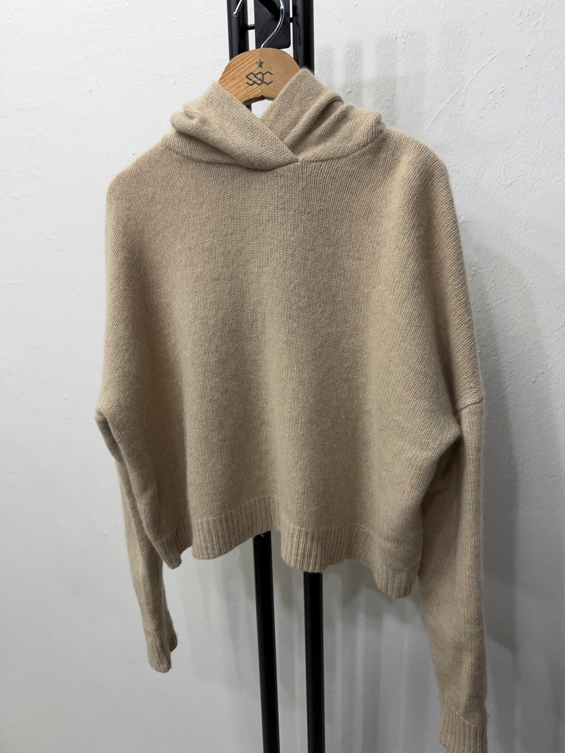 정품) 띠어리 오버핏 크롭 캐시미어100 후드니트 P 상품이미지3