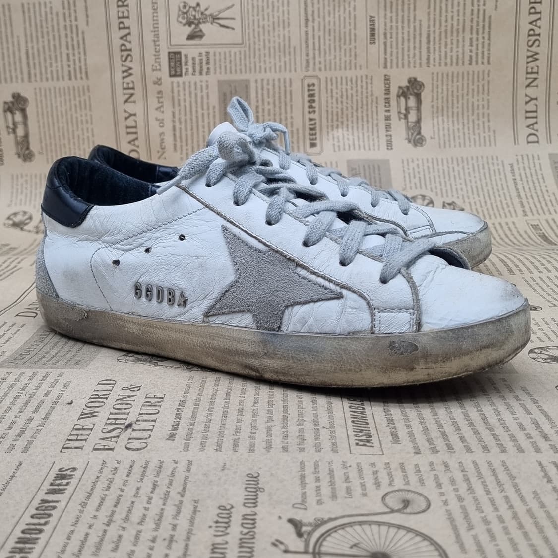 정품 골든구스 여성스니커즈37 240 상품이미지1