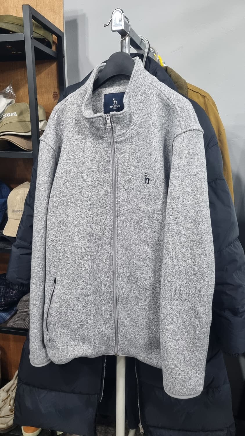 헤지스(hazzys) 깔끔한 집업니티드 110 2번착용 상품이미지1