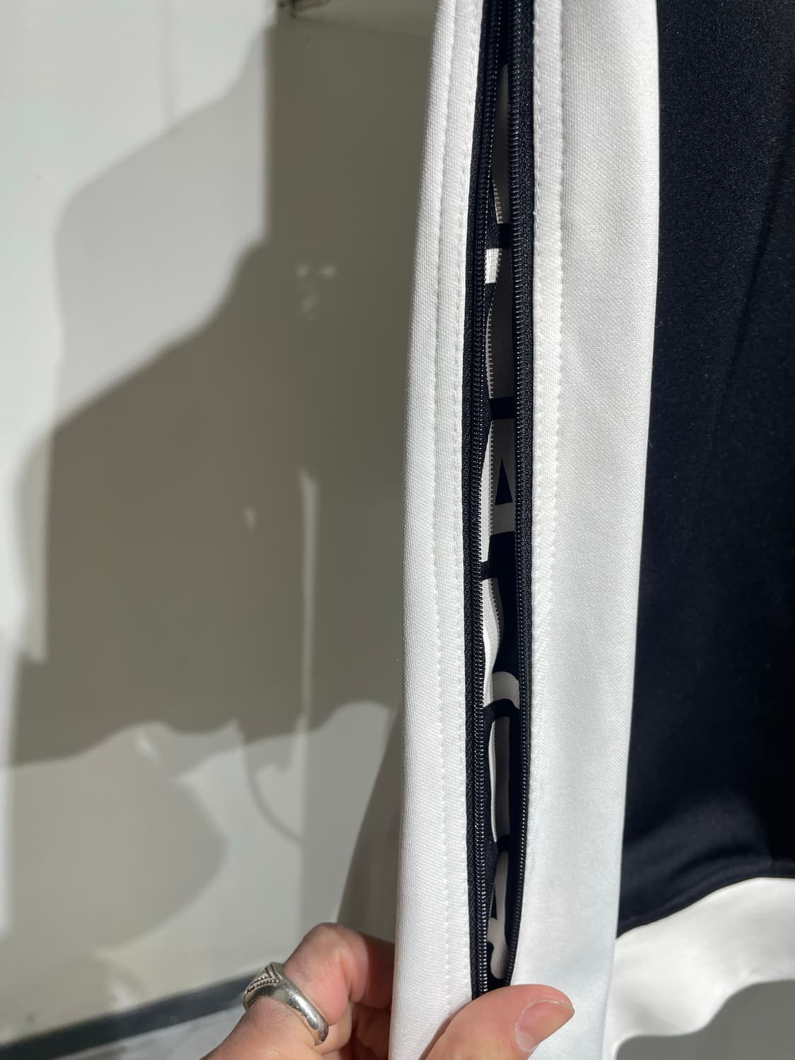 이탈리아 지퍼 디테일 져지 상품이미지5