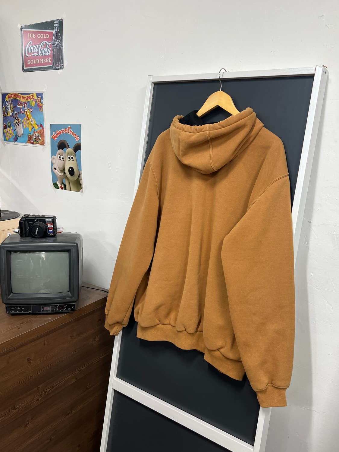 칼하트 레인디펜더 오버핏 된장 풀 후드집업 상품이미지2