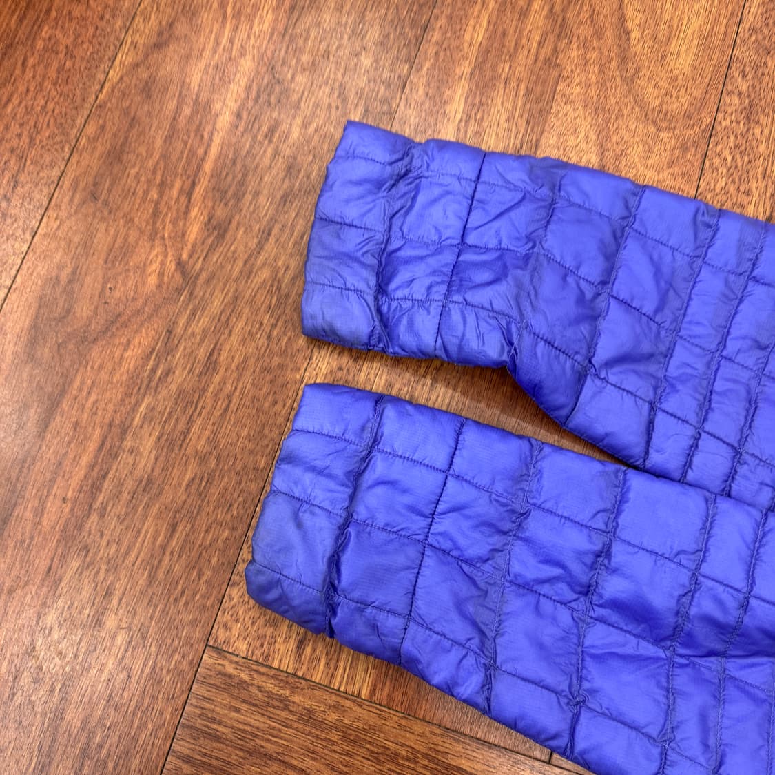 여성용 M(105~110) 노스페이스 써모볼 경량 후드 패딩 자켓  상품이미지5