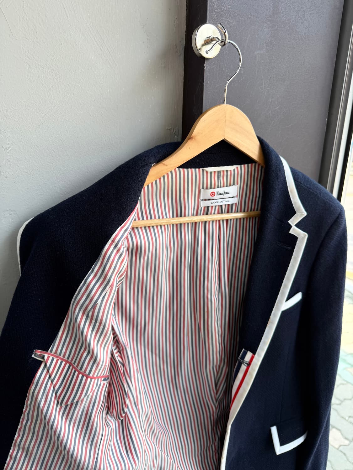 S/ 톰브라운 X 니만마커스 금장버튼 블레이저 자켓 상품이미지5