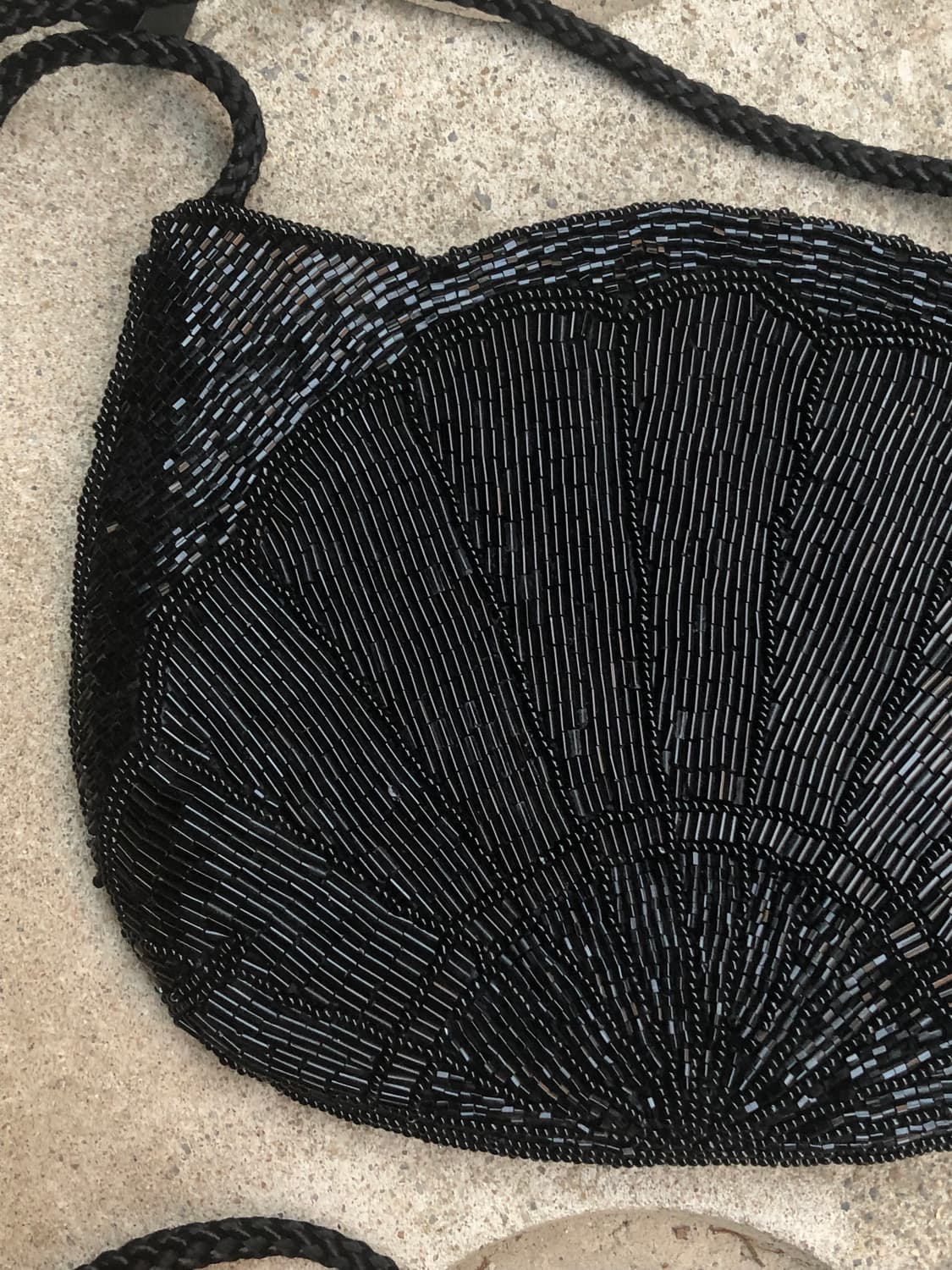 black shell beaded pouch bag 상품이미지2