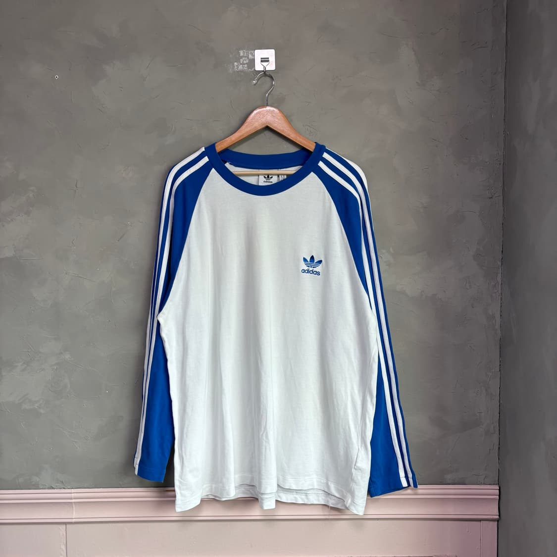 아디다스 파이어버드 나그랑 롱슬리브 화이트 블루 상품이미지1