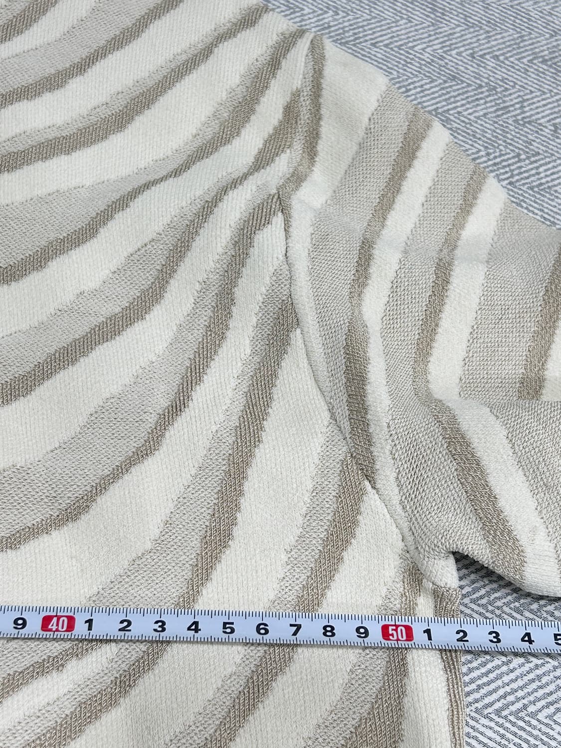 [S] COS 코스 아이보리 웨이브 오버핏 니트 여성 S사이즈 상품이미지9