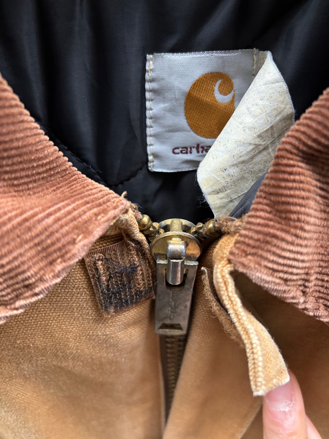 칼하트 아크틱 트레디셔널 자켓 상품이미지8