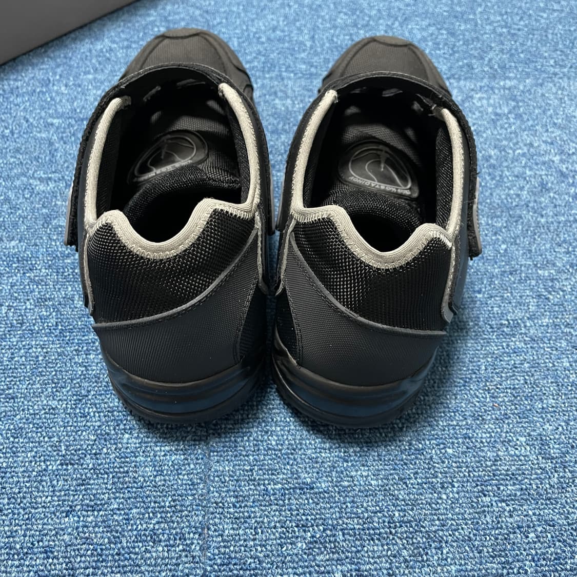 키코코스타디노브 하크만 슈즈 og 42 상품이미지8