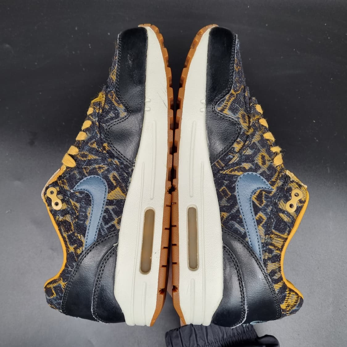 나이키 에어맥스1 프리미엄 여성운동화230 상품이미지5