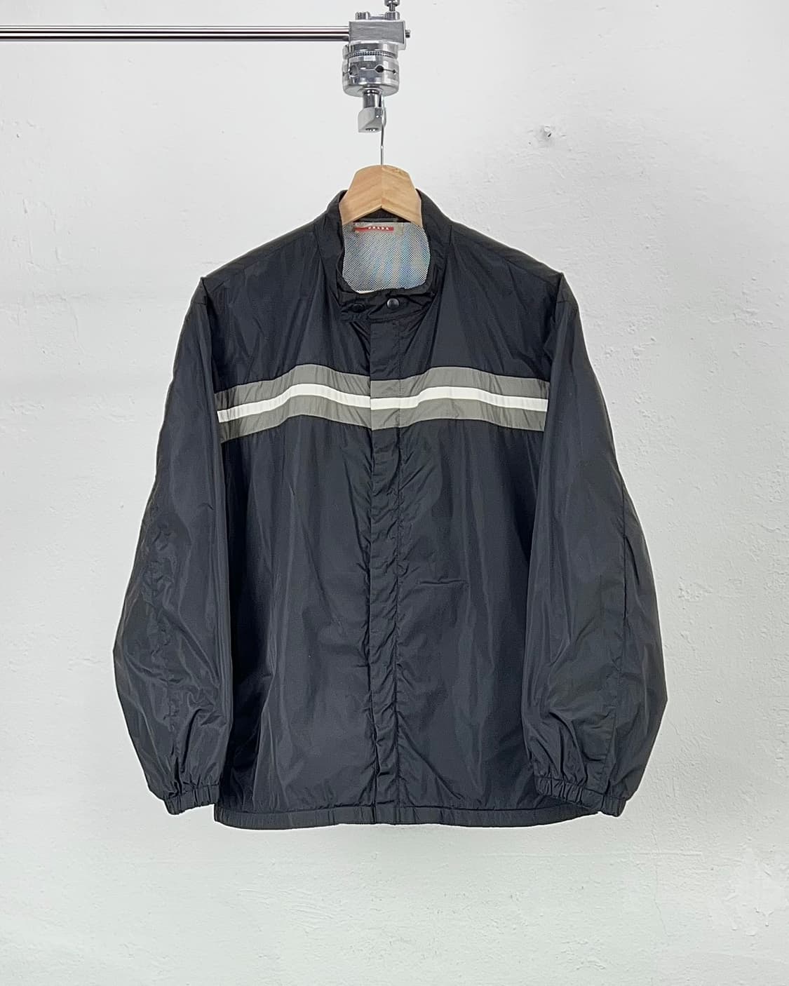 프라다 07aw 나일론 라이트 블랙 윈드 브레이커 자켓 상품이미지1