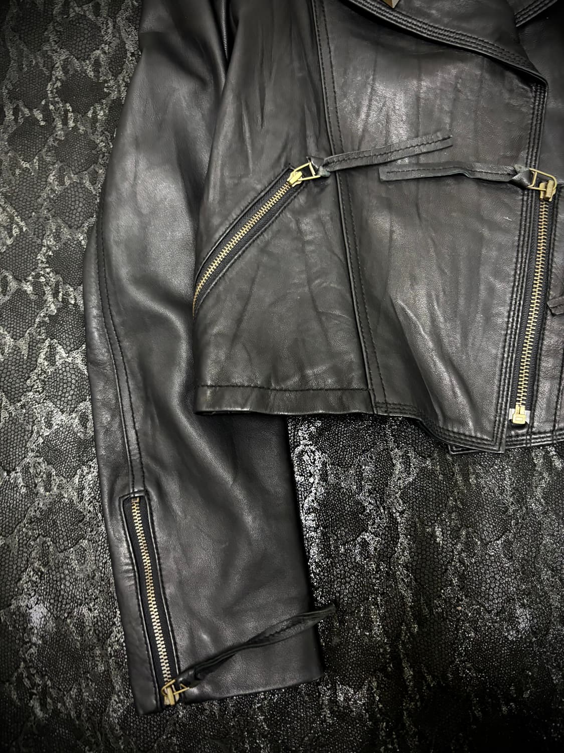 “Vintage” Chic Mood Stud Leather Jacket 상품이미지3