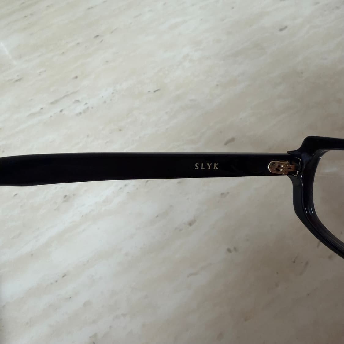 젠틀몬스터 슬릭 01 상품이미지2