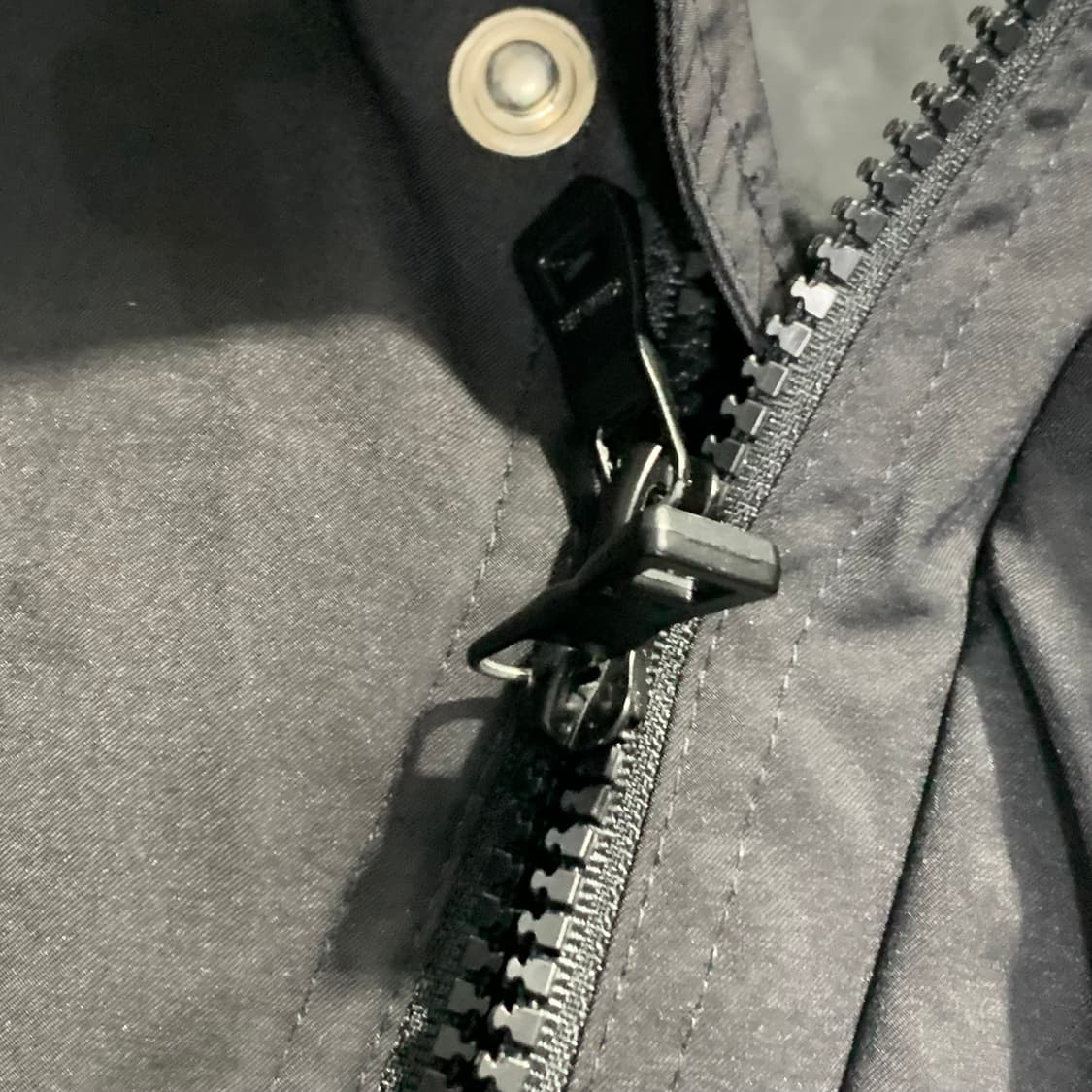 키뮤어 후드 바람막이 상품이미지3