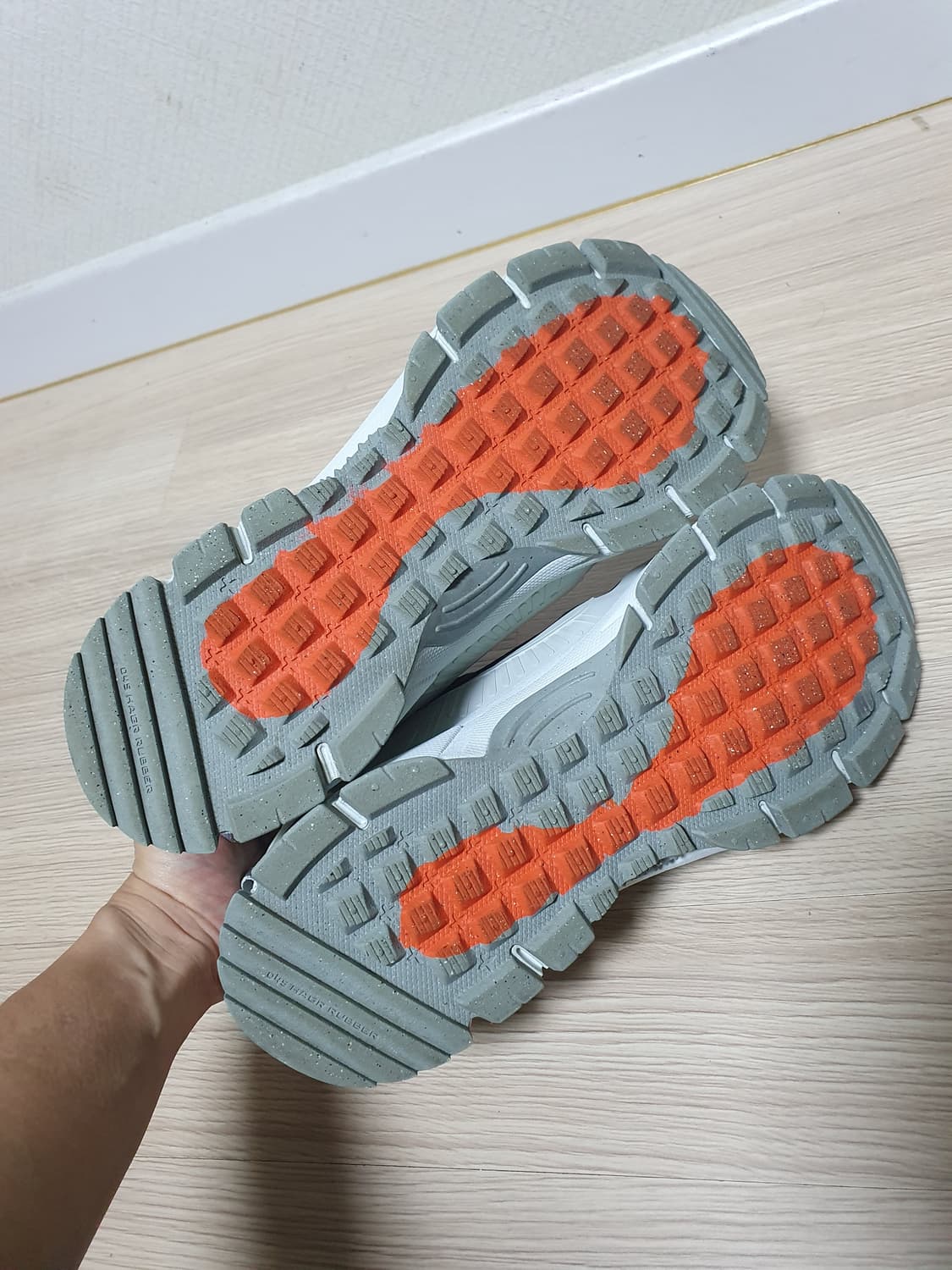 나이키 줌 보메로 룸 운동화 275 상품이미지7