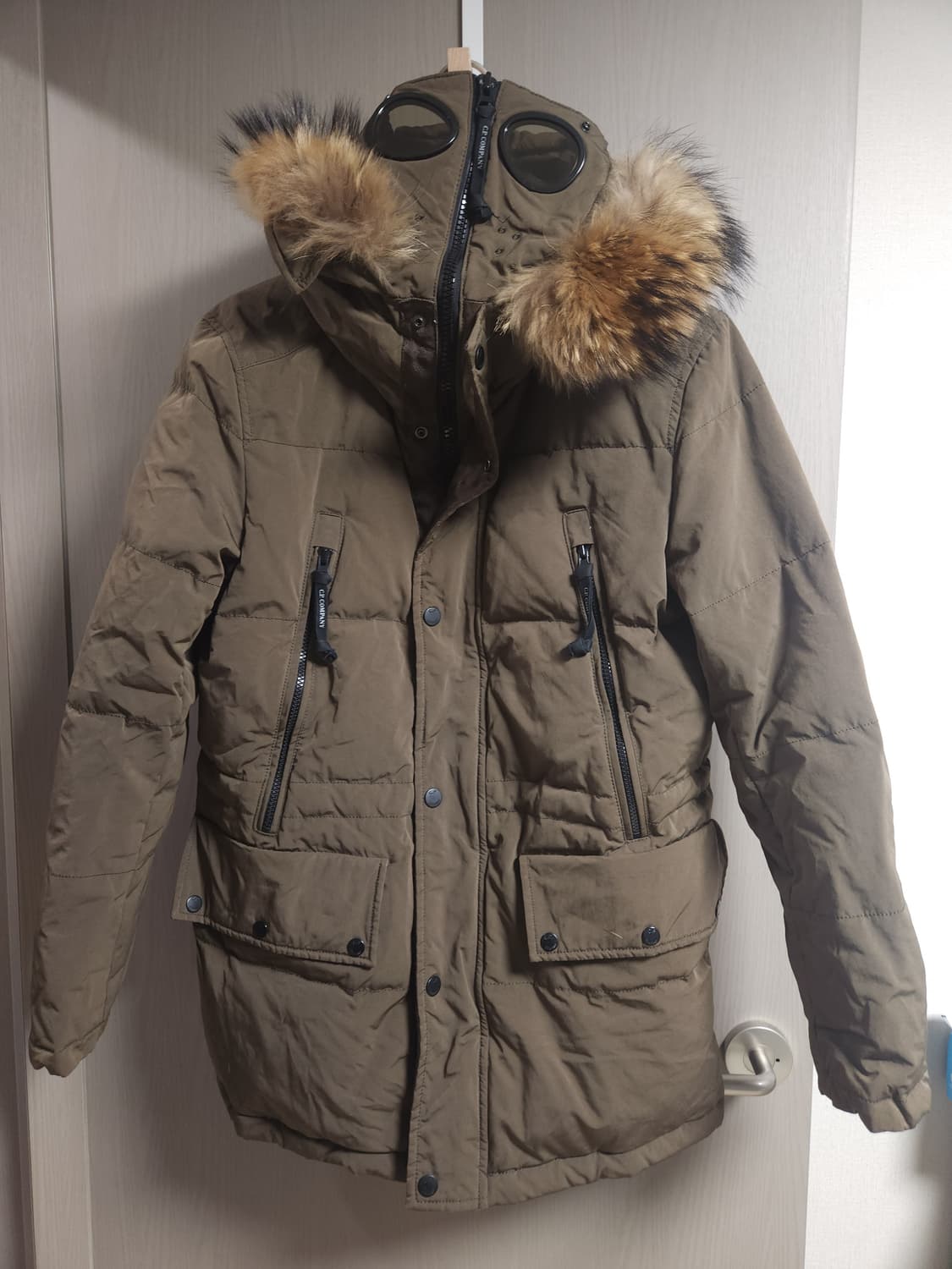 CP컴퍼니 고글패딩, L 상품이미지1