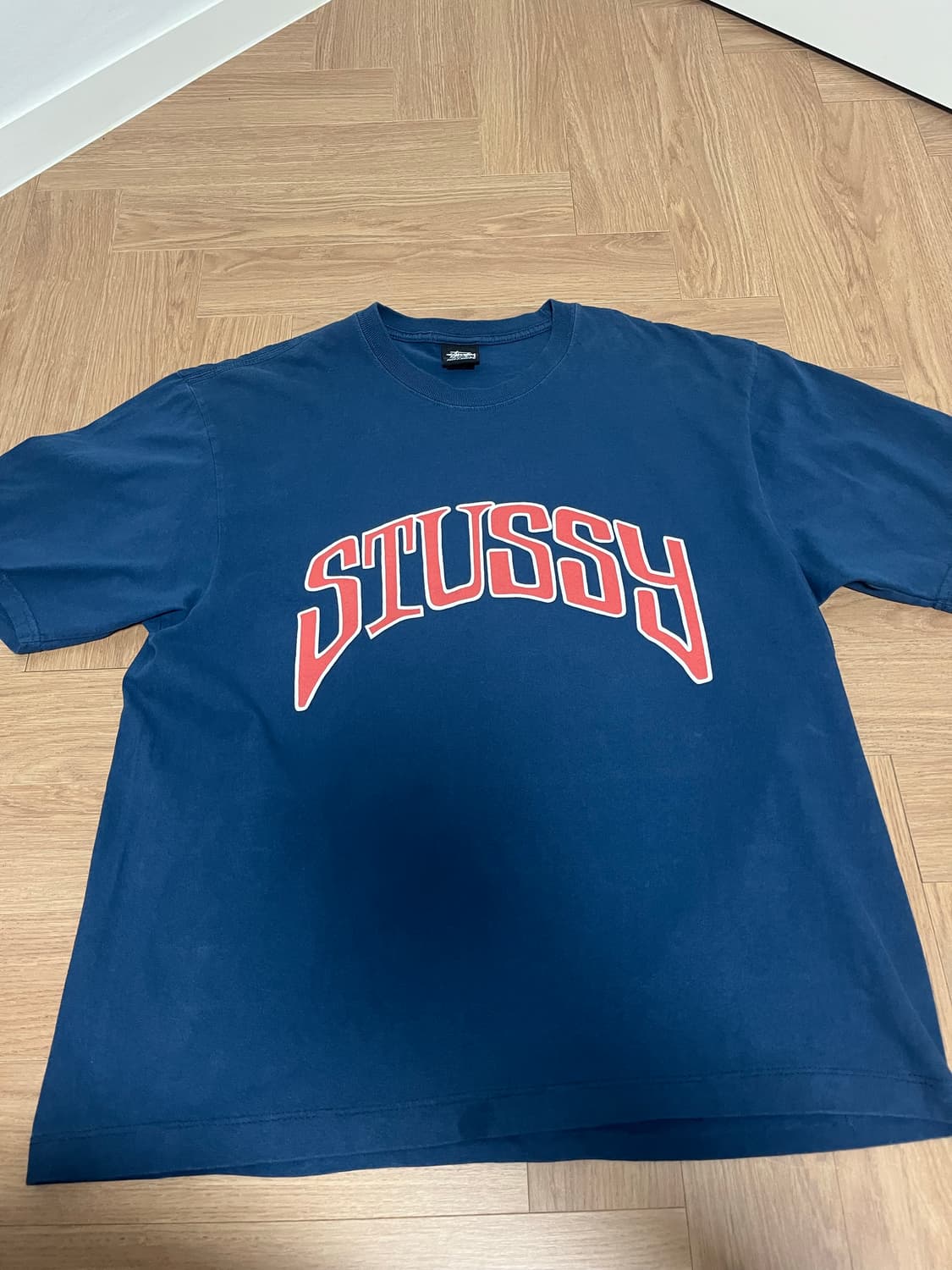 스투시 반팔 L 상품이미지1