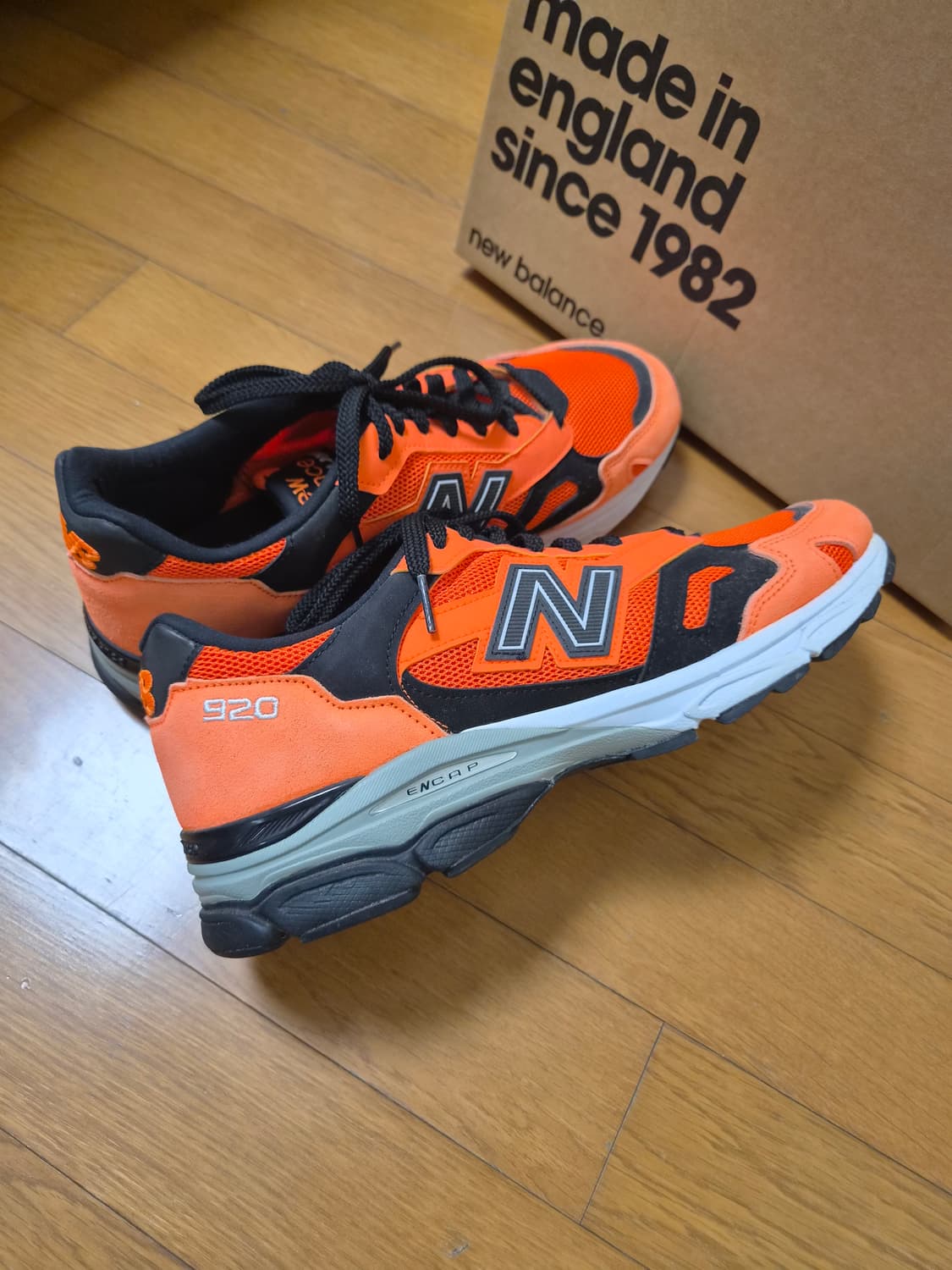 뉴발란스uk 920 neo 오렌지 스니커즈 상품이미지3
