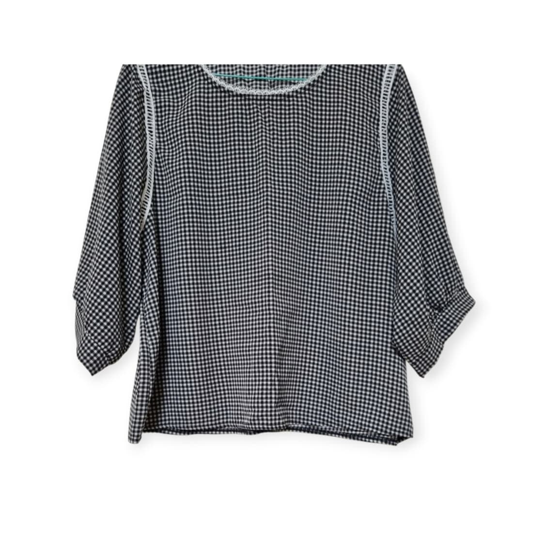 La Tium 블랙 앤 화이트 체크 7부 블라우스/프리사이즈 66추천 상품이미지3