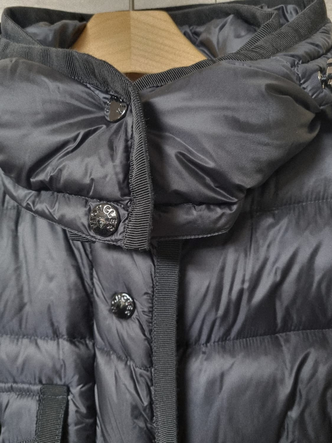 정품) 몽클레어 헤르민 여성 패딩 상품이미지3